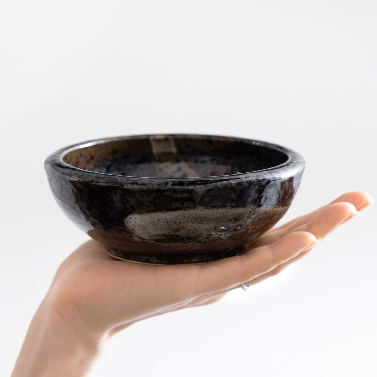 Wazakura Kit di Ikebana per Composizioni Floreali Fatto in Giappone. Forbici per Fiori Koryu, Kenzan in Ottone, Vaso di Fiori in Ceramica Minoyaki Nero - Set di Forbici Koryu, Vaso e Kenzan Nero