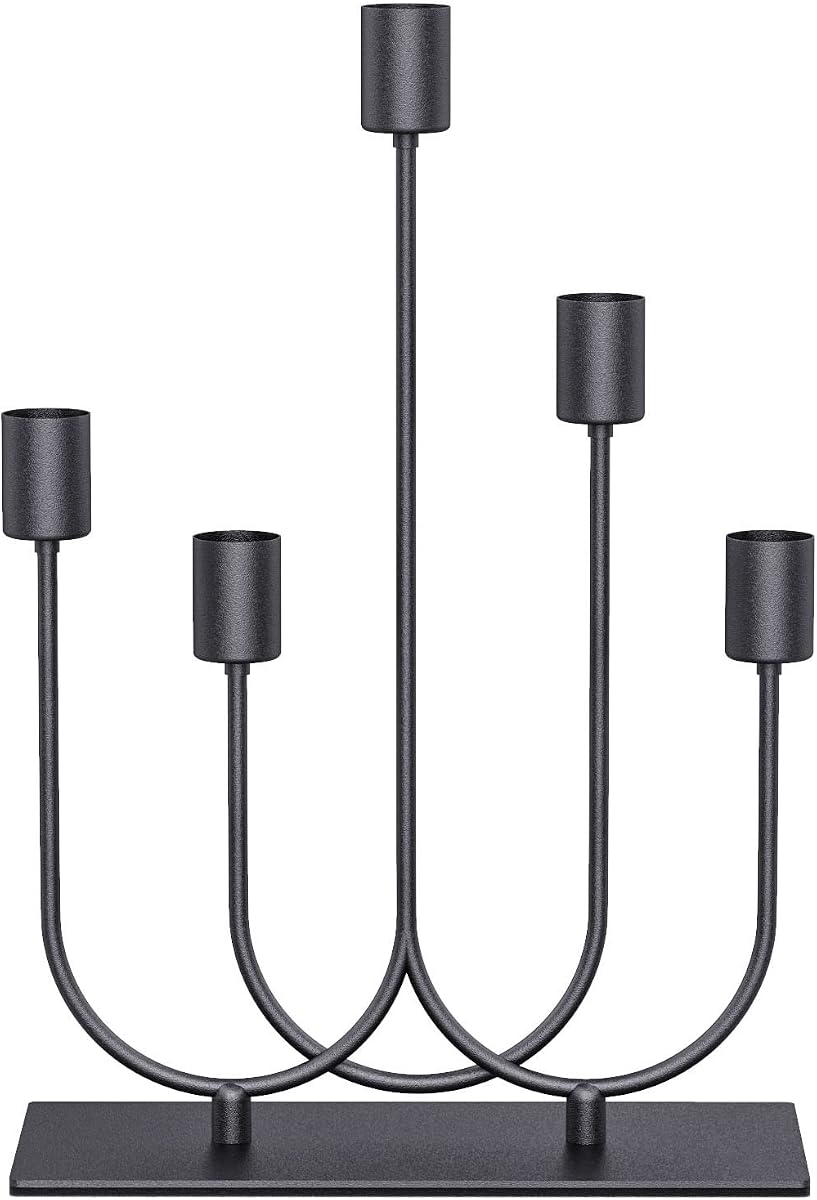 smtyle Candelabro de chimenea de metal negro para velas cónicas con 5 hierros de 0,8 pulgadas de diámetro, ideal para centro de mesa, decoración gótica