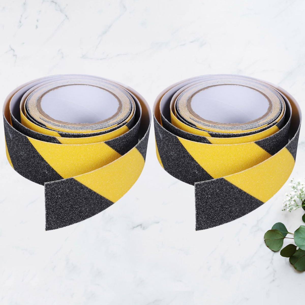 KOMBIUDA 2 Nastro Antiscivolo Sicurezza Nero Giallo Adesivo per Gradini e Aree Rischio Resistente e Ben Segnalato per Uso ed Esterno