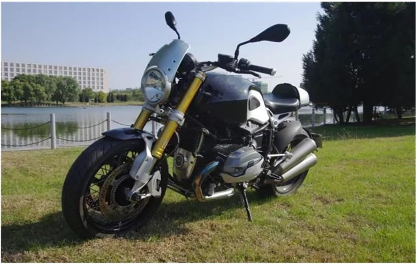 ートバイ排気パ サイレンサー オートバイレースユニバーサルカーボンファイバー金属 60 &times; 280 ミリメートル 2 ストローク排気