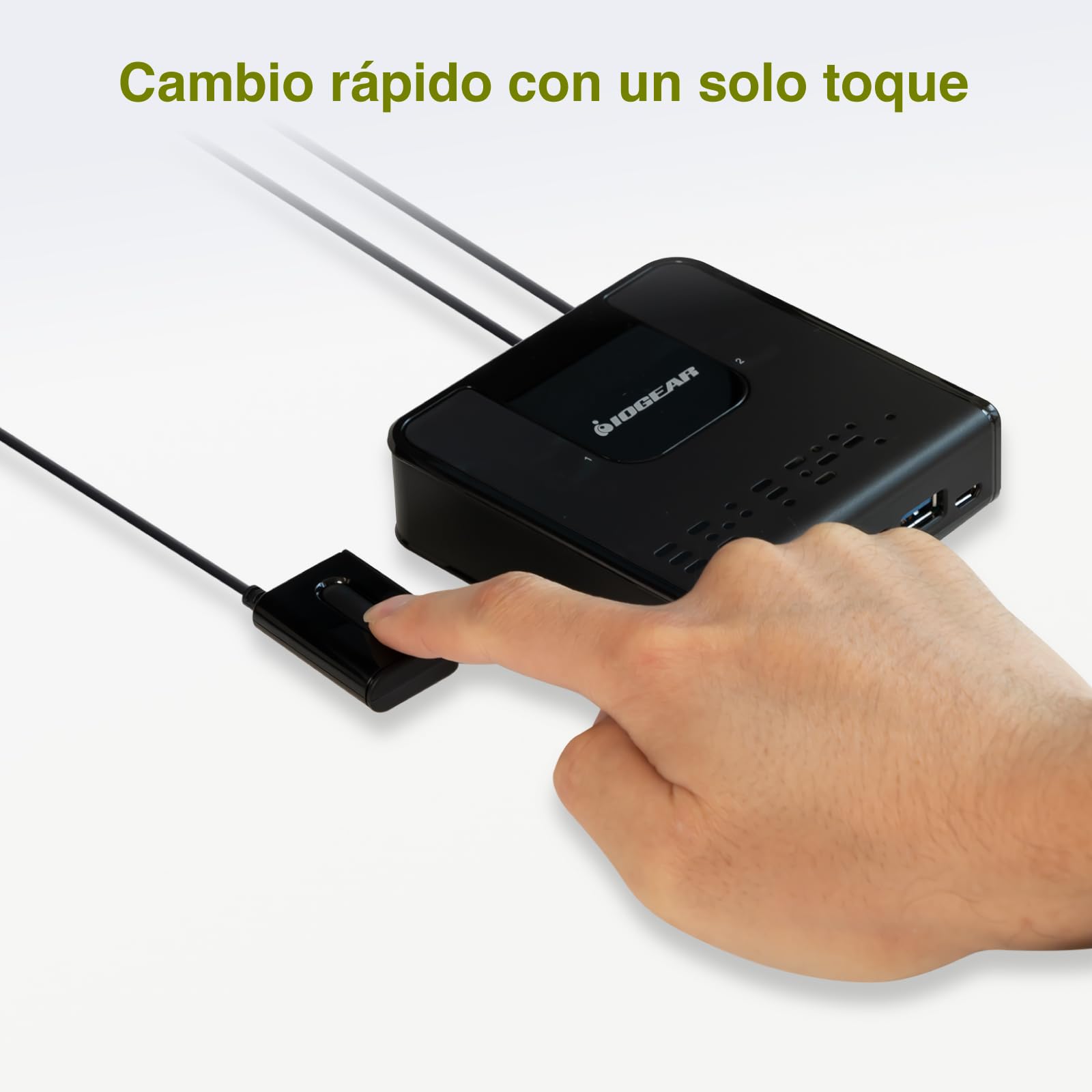 IOGEAR USB 3.0 Switch 2 Entradas y 4 Salidas Conmutador USB 3.0 con Indicadore LED incluye 2 Cables USB B a USB A Control Remoto Compatible con PC Mac