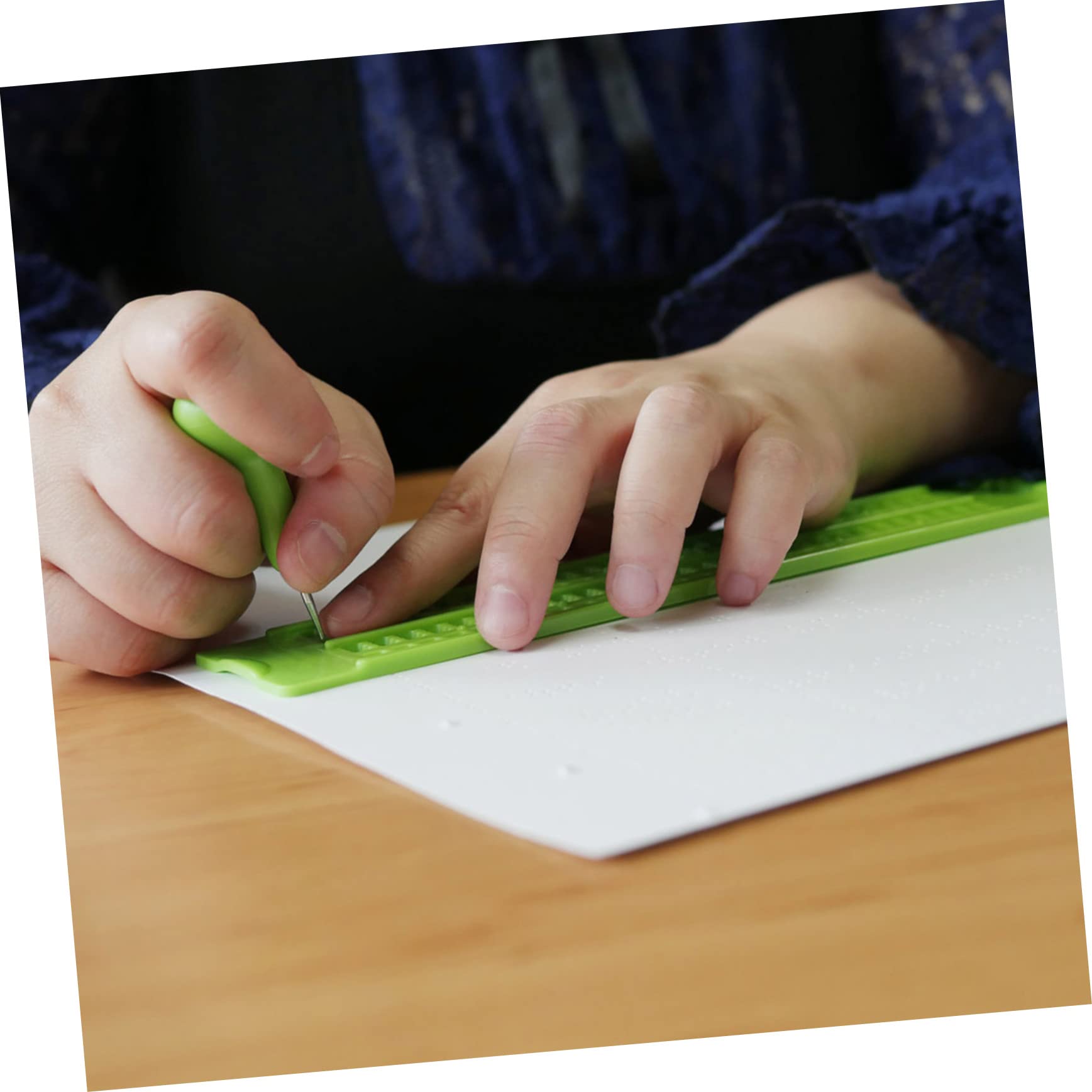 DOITOOL 4 Set Tavoletta Braille Piastra Di Scrittura Braille Per Non Vedenti Piastra Braille In Plastica Lavagna Per Scrittura Braille Per Trainer Non Vedenti Piastra Braille Verde Chiaro