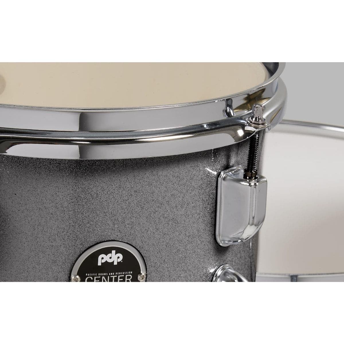 Pacific Drums Center Stage 5-Piece Drum Kit, grancassa 50,8 cm, finitura Silver Sparkle, incl. hardware, piatti e sgabello, finitura multistrato | Caratteristiche: fusti 100% in pioppo