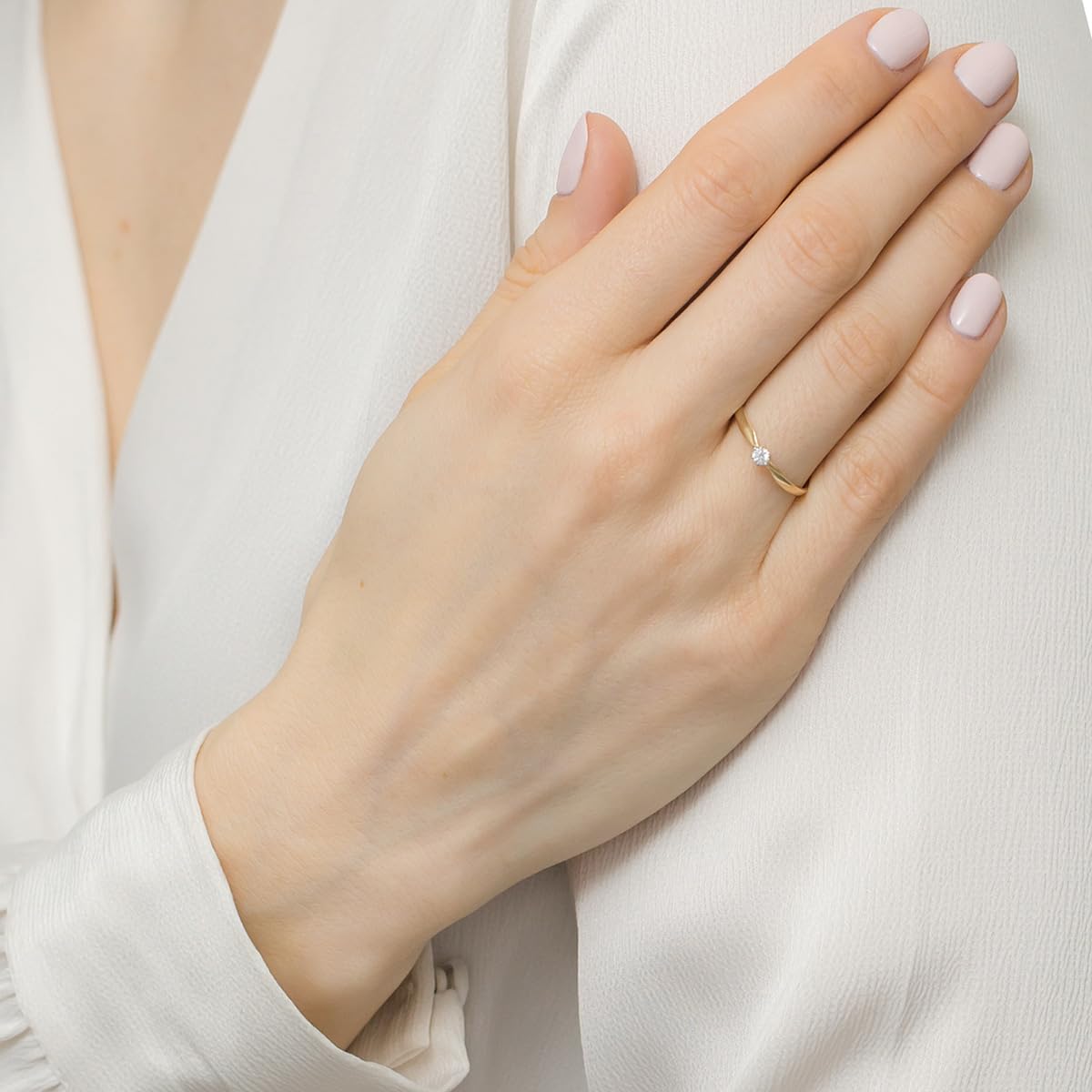 MARKO Eleganter 333 Gold Damen Ring mit Solitär – Echtgold Verlobungsring/Vorsteckring