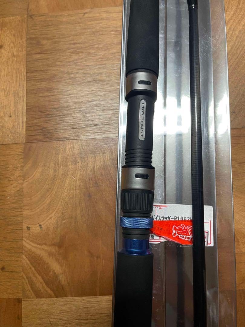 カーボン製 鮎竿 ケース付き JYXCFHFN カーボン製 鮎竿 ケース付き 鮎