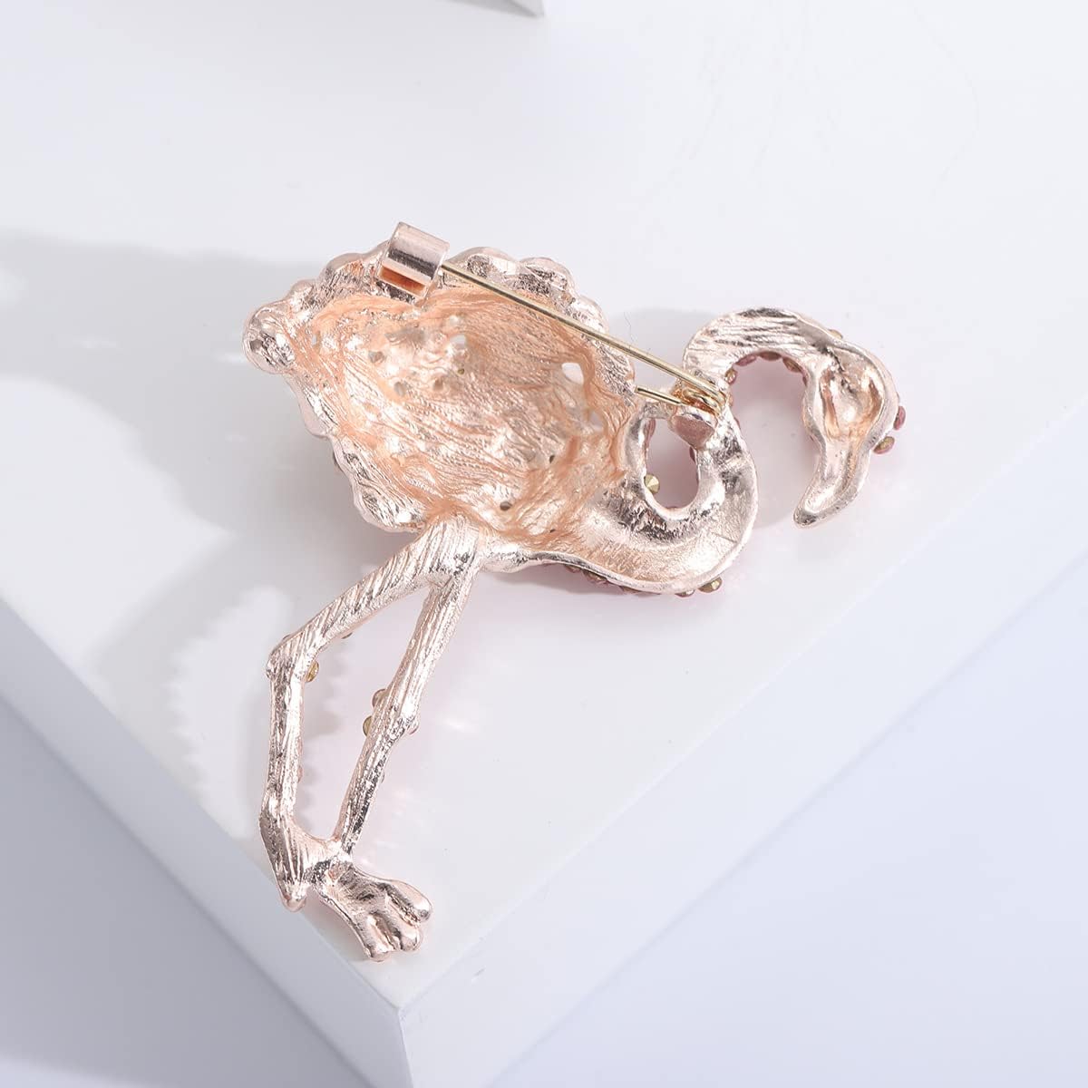 Exquisite Flamingo Bird Lapel Brooch Pin Rhinestone Austrian Crystal Animal Pins Clip Shawl Dress Suit Jackets Sweater Scarves Backpacks Brooches Pins Gorgeous Jewelry Gifts for Women Girls Clothes Accessories