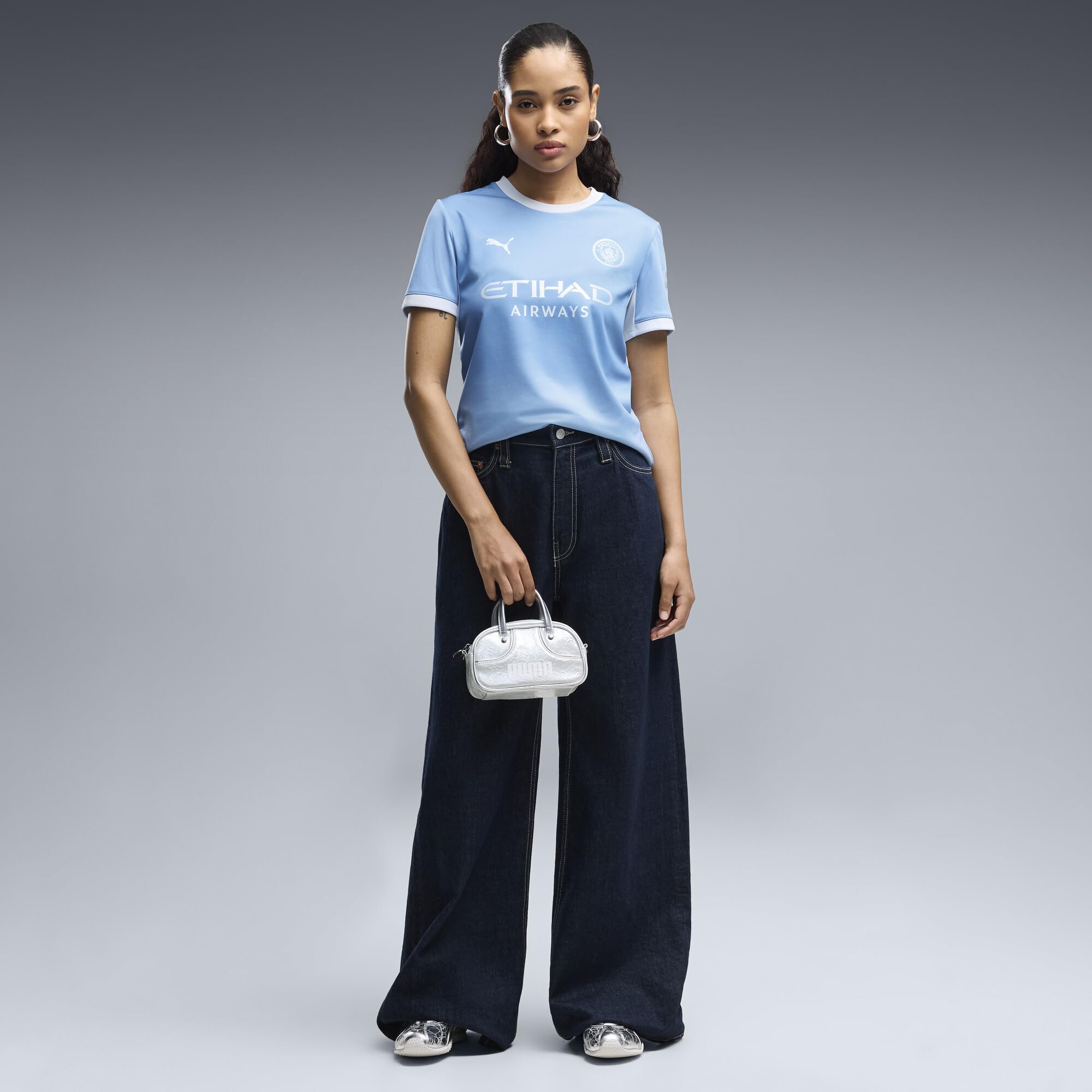 PUMA Maglia Home Manchester City Donna 2026/27 - Blu | Replica ufficiale; maglia da calcio; maniche corte; vestibilità regolare; dryCELL allontana l'umidità; tessuto traspirante