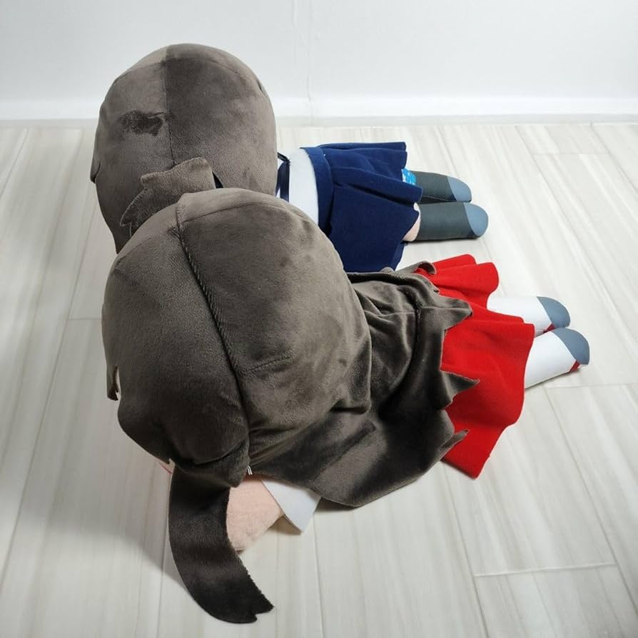 Amazon.co.jp: メガジャンボ寝そべりぬいぐるみ 赤城 加賀 2体