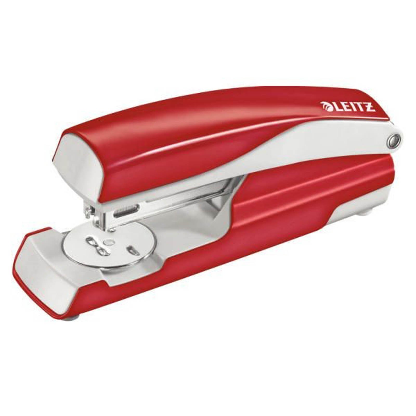 Leitz 5008 NeXXt Series Bürolocher, Metall, bis zu 30 Blatt/Kombi-Set mit Heftgerät + 1000 Klammern extra (rot)