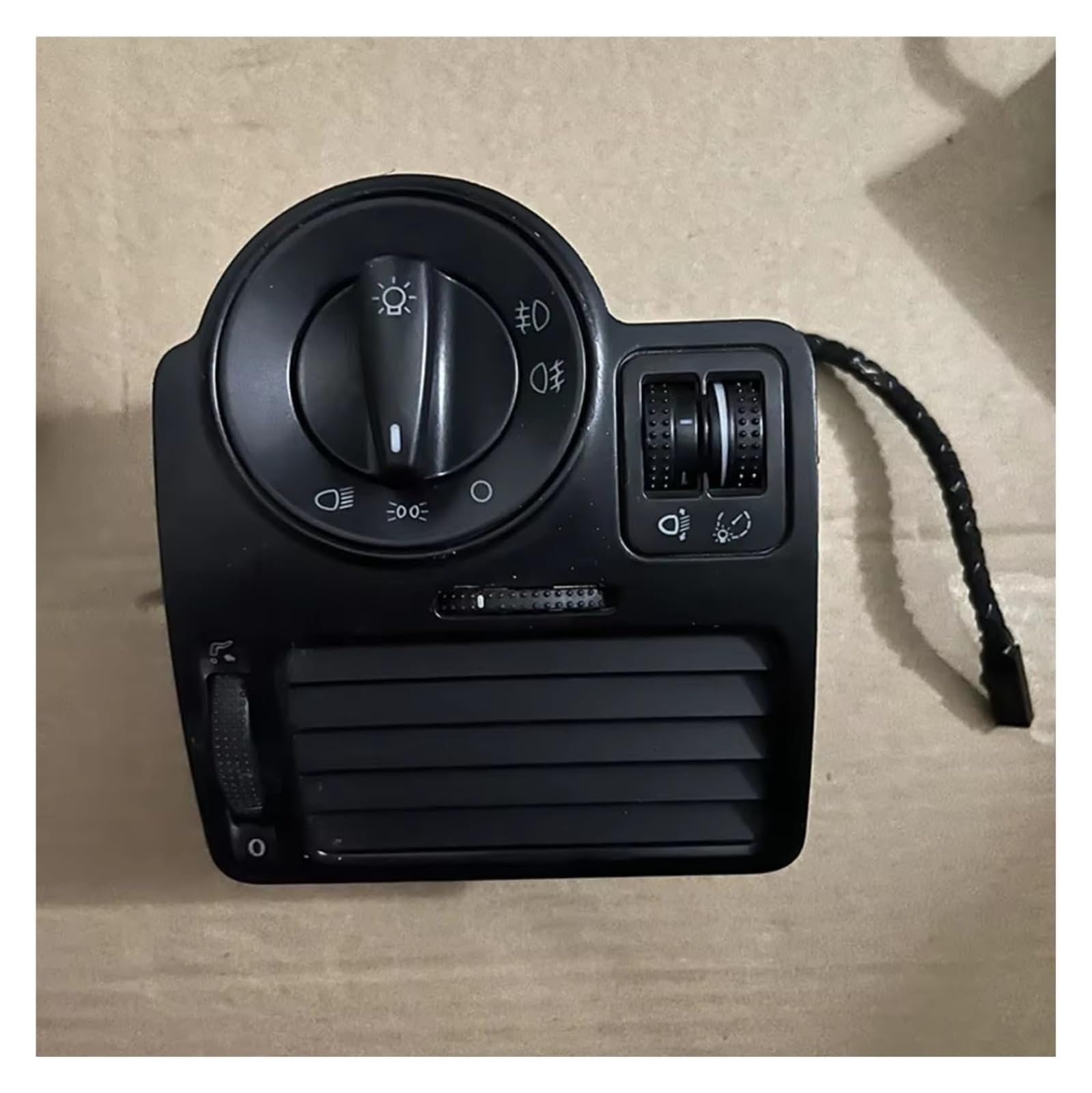 Air Vent Deflector Outlet FOR MK4 FOR Golf 4 1J1819710B Instrument Air Outlet Central Air-conditioning Car Vent Grille(LEFT 1)