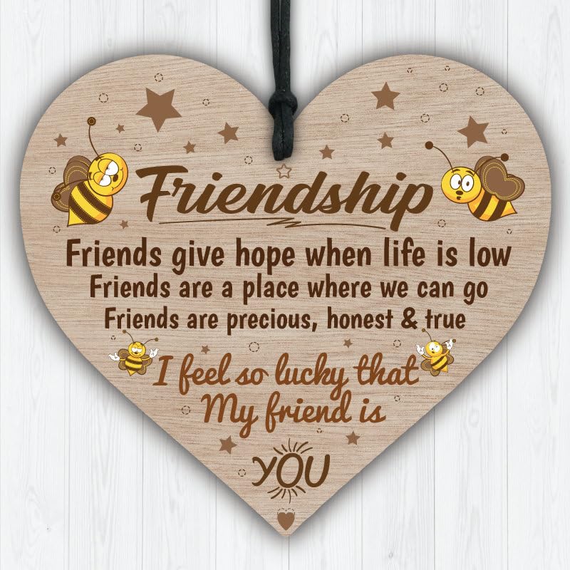 ELITEPRINT 019 I'm Lucky My Friend Is You Wooden Hanging Heart Friendship Gift Best Friends Keepsake Memories