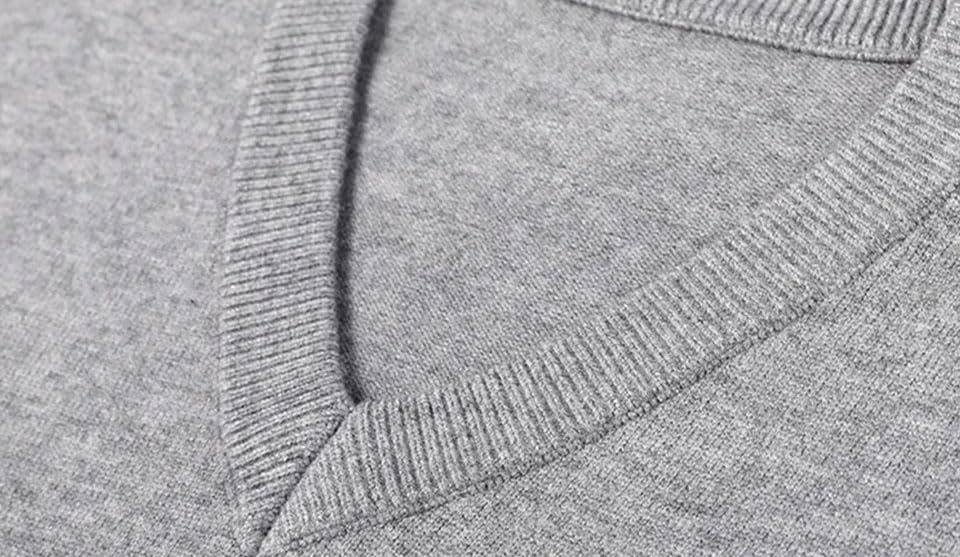 Men's Solid Color Casual Loose V-Neck Simple Slim Elastic Long-Sleeved Pullover Sweater3