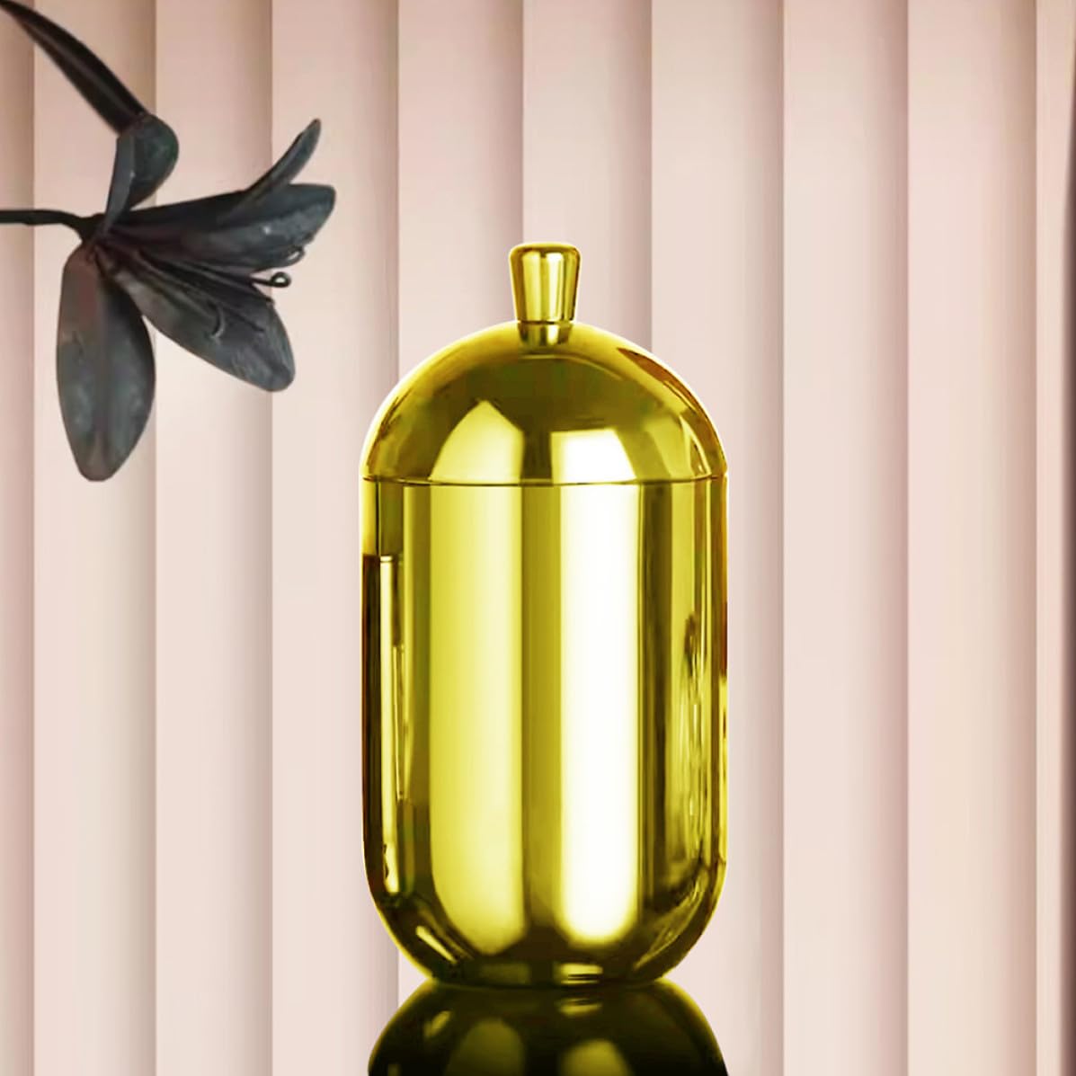 Leere Diffusorflasche aus Edelstahl mit Deckel und Diffuser Funktion Aromatherapie Behälter in Gold für Ätherische Öle und Dekorative Raumduft Anwendung
