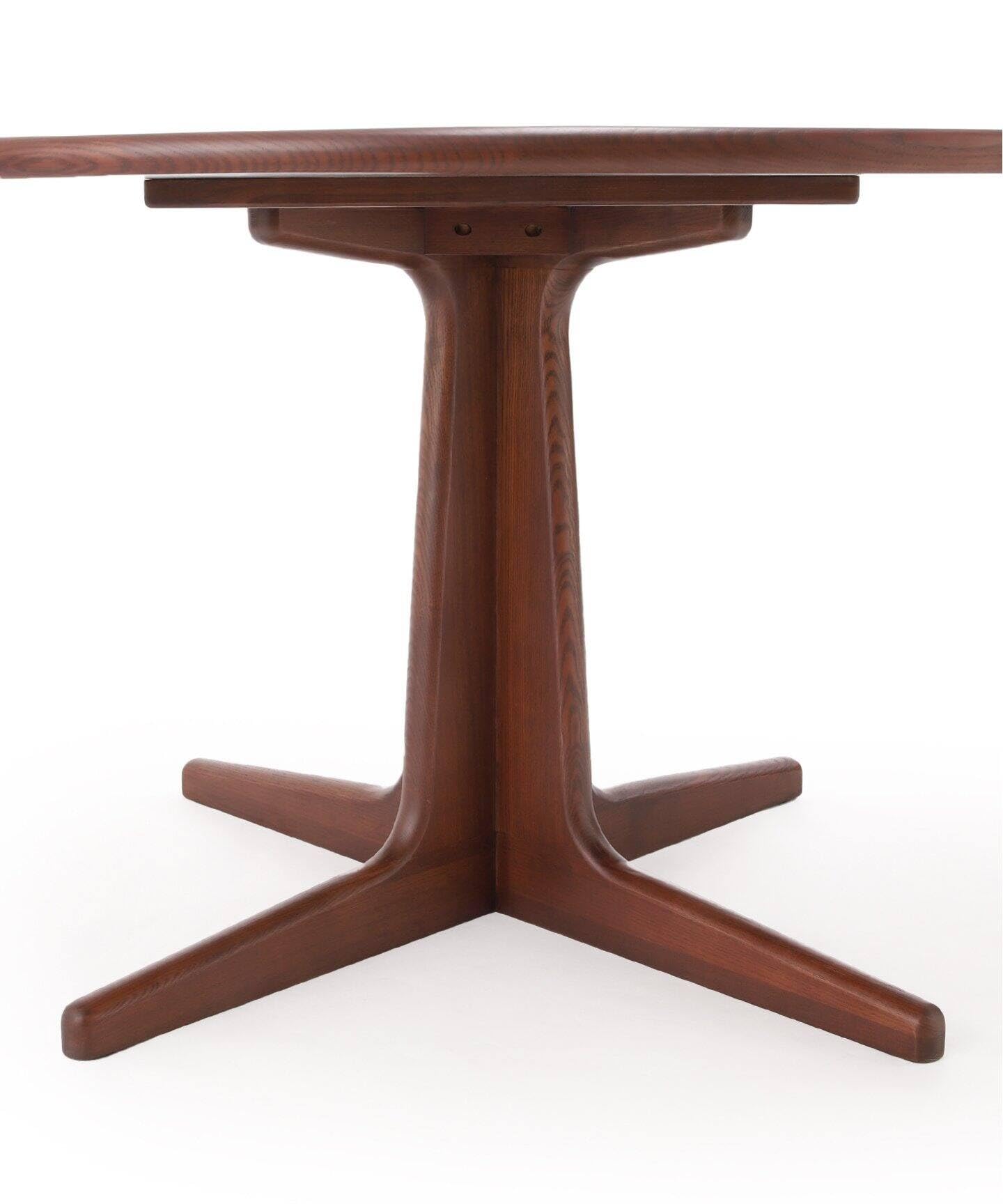 TRESTLES LD TABLE 円形ダイニング