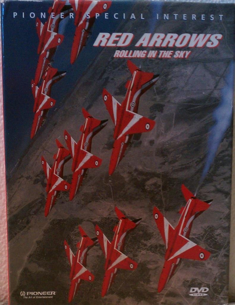 Amazon.co.jp: Red Arrows: Rolling in the Sky [DVD] : Red Arrows: DVD