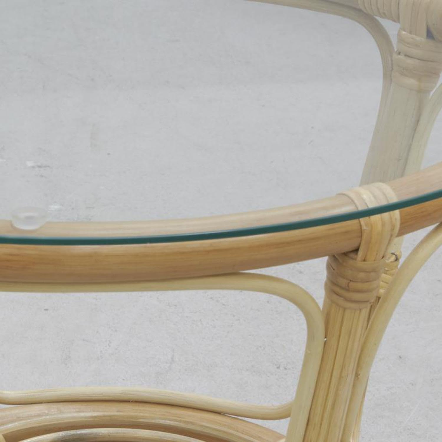 AUBRY GASPARD - Salon Rotin Naturel - Rotin Écorcé Teinté - Coussins Mousse Polyéther, Tissu Coton - Canapé 115x67x72 cm - Fauteuil 77x65x72 cm - Table Basse Verre 65x53 cm - pour 4 Personnes
