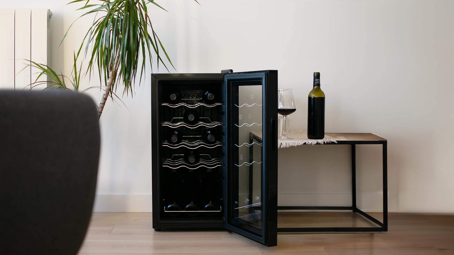 EVVO Vinoteca para 15 botellas VT15, termoeléctrico, compresor, 5-18ºC, muy silencioso 41 dB, táctil