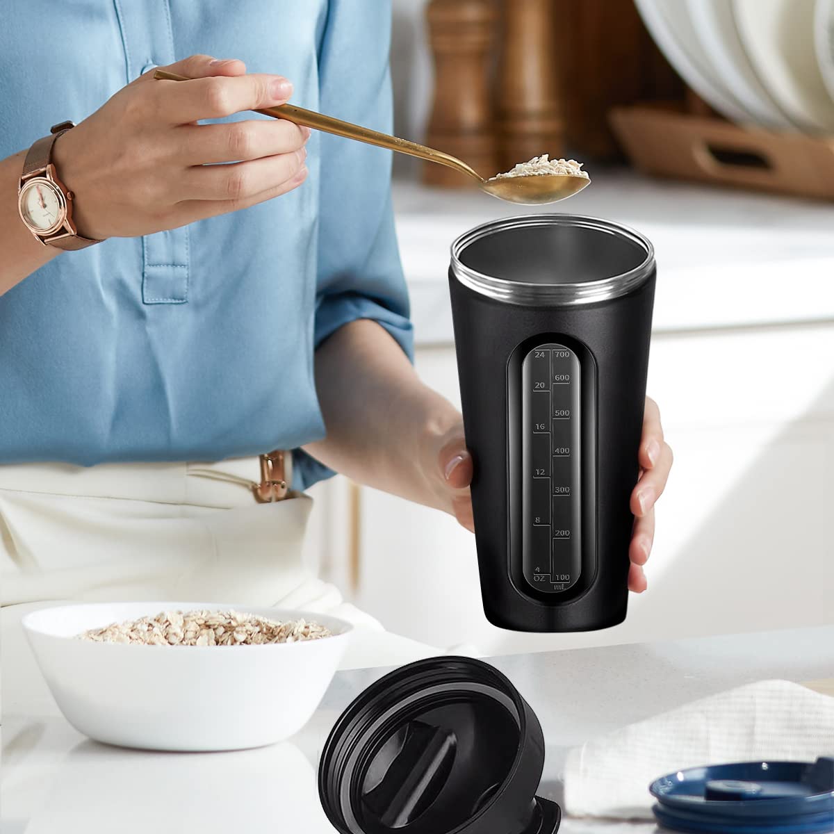 Protein-Shaker-Flasche, 793.8 g Shaker-Flaschen für Proteinmischungen und Pre-Workout, Sichtbares Fenster, Edelstahl-Shaker-Flasche auslaufsicher (schwarz)