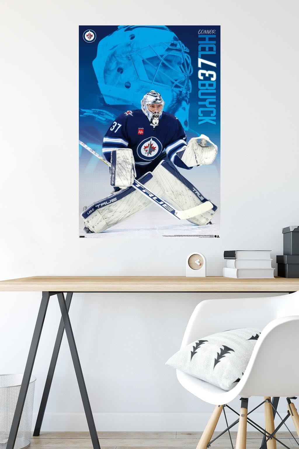 NHL Winnipeg Jets - Connor Hellebuyck 24 Wall Poster : Amazon.ca