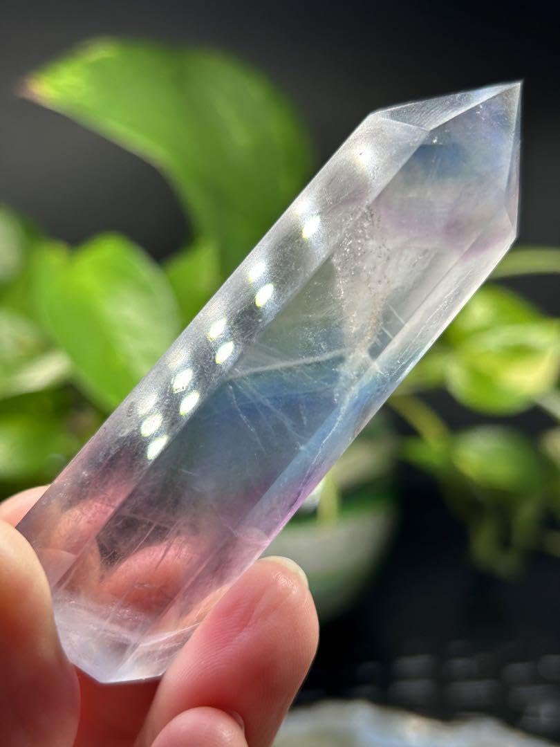 Amazon.co.jp: 癒し 超見惚れる色合い 綺麗フローライト水晶 六角柱 