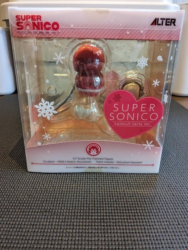 Amazon.co.jp: Alter Super Sonico Swimsuit Santa Ver. : Hobbies