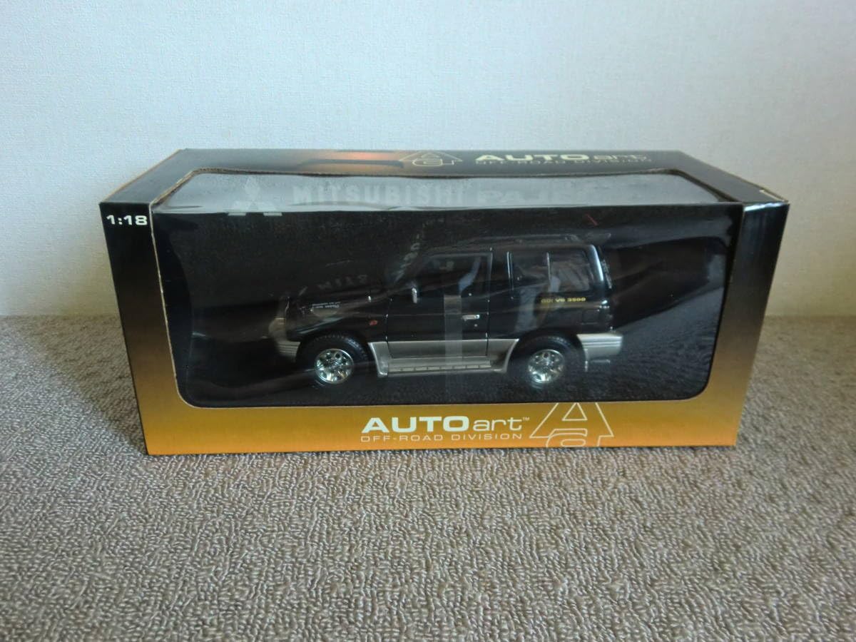 オートアート三菱パジェロ