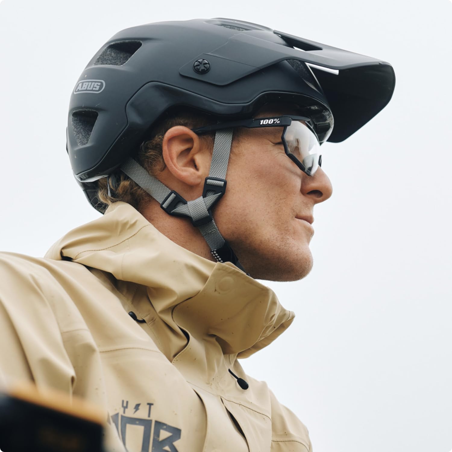 ABUS MTB-Helm MoDrop, Schwarz, L | In-Mold-Verfahren, Verstellsystem, Goggle-Halterung, Zopf-Öffnung