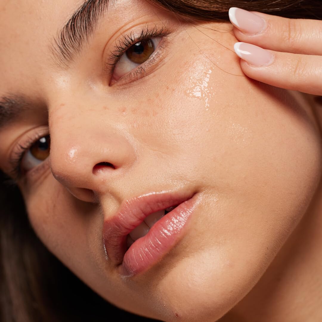 Erborian - Skin Hero Peeling – Sanfte Hauterneuerung in 2 Minuten – Glatte und strahlende Haut dank einfacher Anwendung einmal wöchentlich abends – Für eine natürliche Hauttransformation
