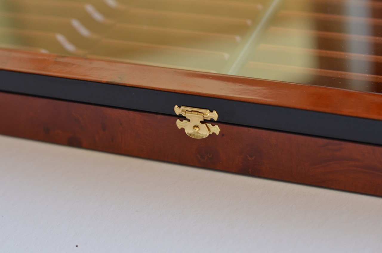 ThiersIssard Deluxe Elm Straight Razor Storage Display Case, 28 Slot
