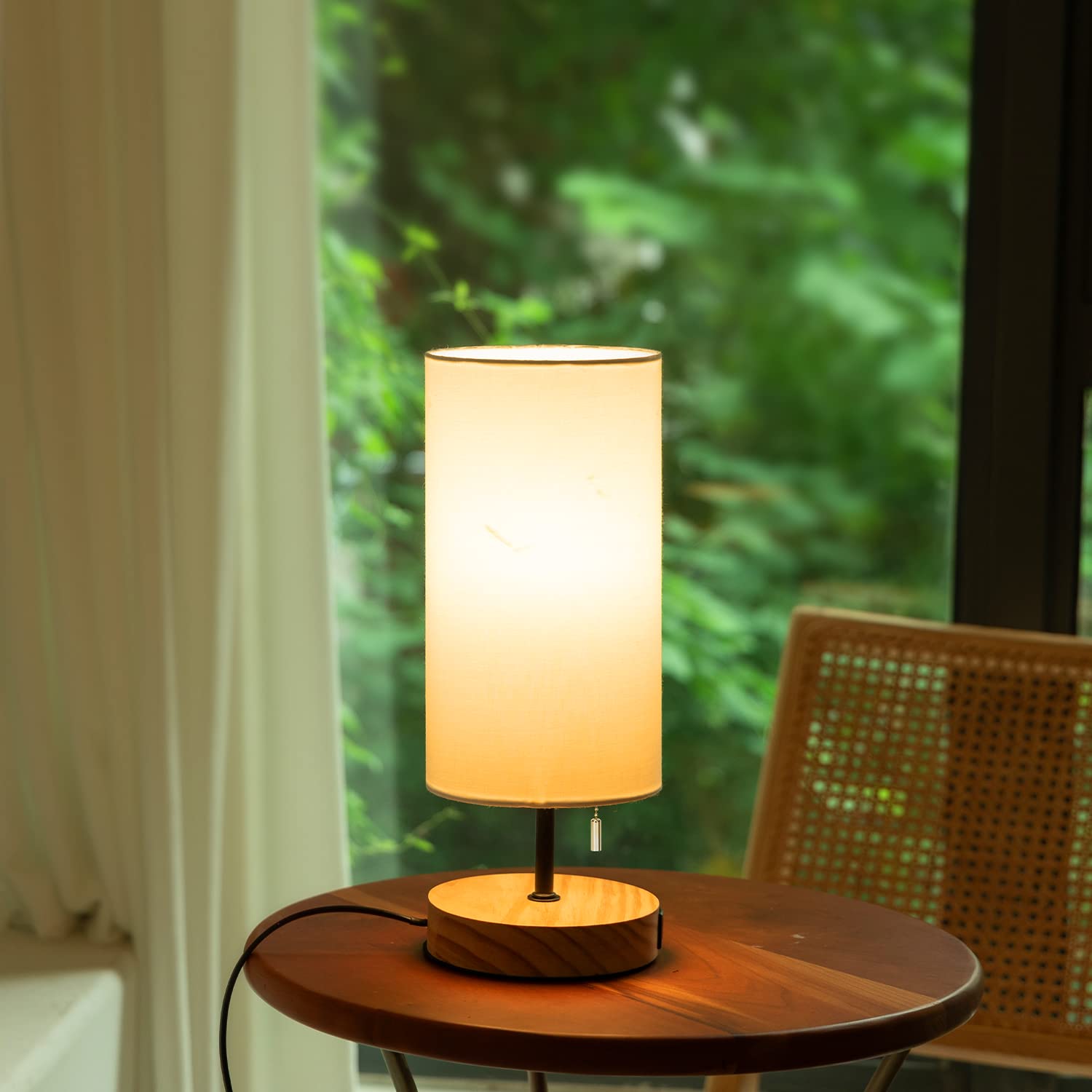 Aigostar Lampara de Mesa con 2 Puertos USB, Lampara de Noche con Interruptor de Tracción, Base de Madera, Lampara Escritorio Vintage
