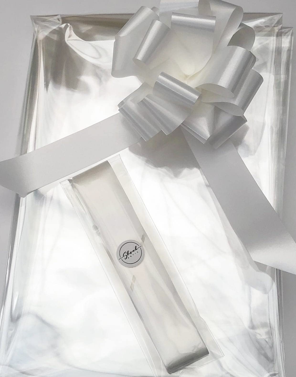 ShredAstic® Clear Florist Cellophane wrap with 30mm Pull Bow (5 metres, White) — image 1