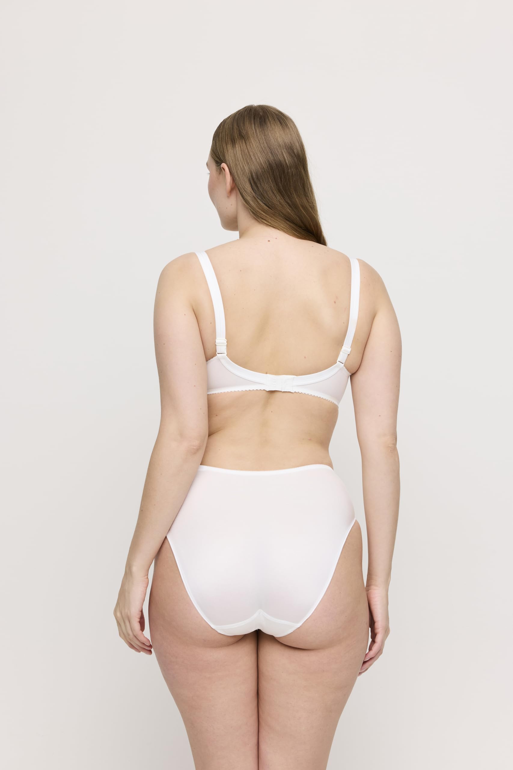 Primadonna Satin Suj. Copa Entera Sin Costuras