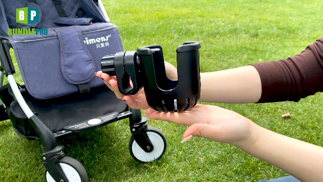 Graco ブラックベビーカー カップホルダー付き Amazon.co.jp: Graco(グレコ) 二人乗りベビーカー ルーム