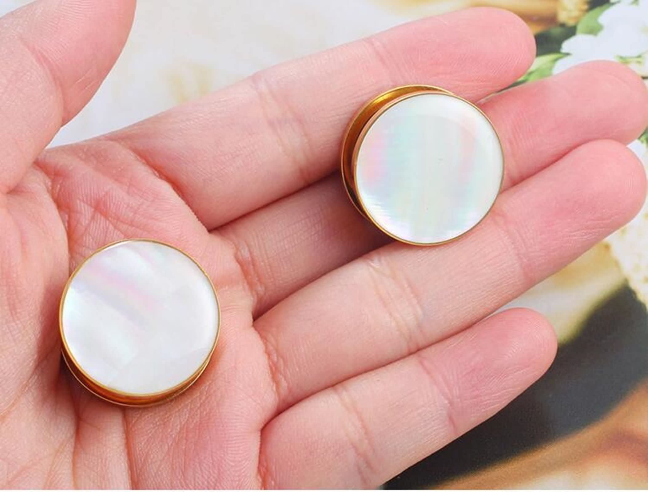 Daesar Plugs 6-16MM Edelstahl, Ohr Tunnel Set Gold Rund mit Weiß Muschel Ohrringe Piercing Ohr Plug Tunnel für Damen