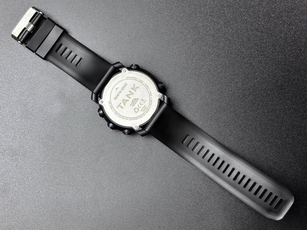 North Edge Tank - Smart Watch da uomo per attività all'aperto, impermeabile fino a 50 m, ora mondiale, sveglia, cronometro e display elettronico, per nuoto e avventura