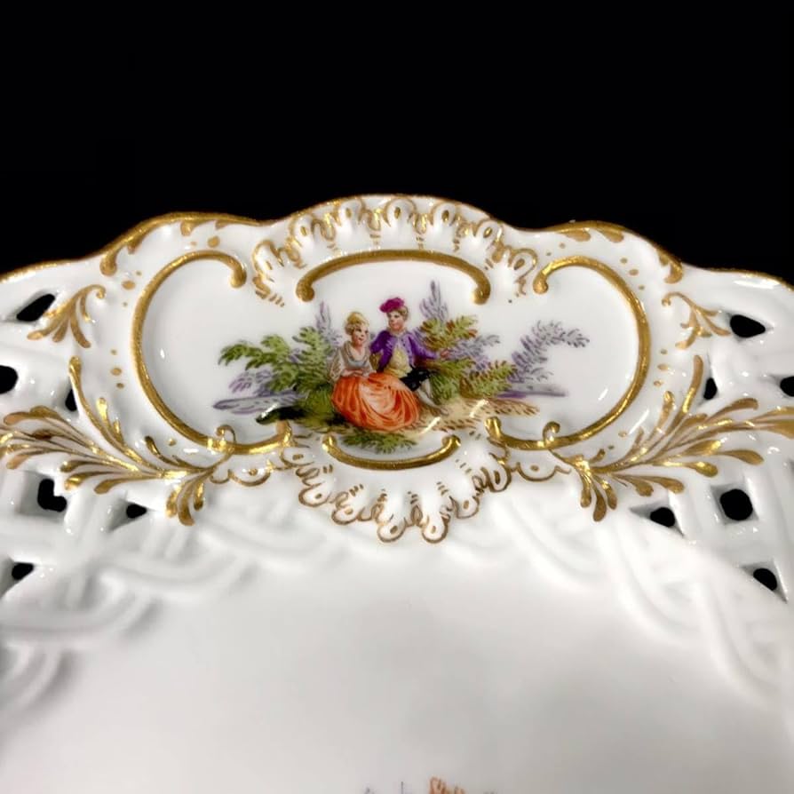 Meissen古マイセン/※美術館級 超レア1級品 ワトー上級4面絵付透かし皿A Meissen古マイセン/※美術館級 超レア1級品 ワトー上級4面絵付