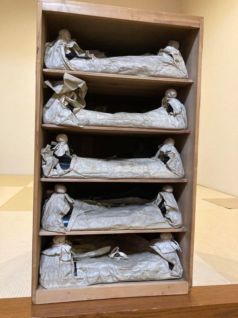 輪島塗 大極上本堅地漆器 牛脚付き四角漆器膳 5脚セット Yahoo