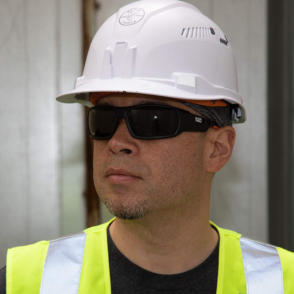 KLEIN TOOLS Gasket Safety Glasses — Amazon image 6