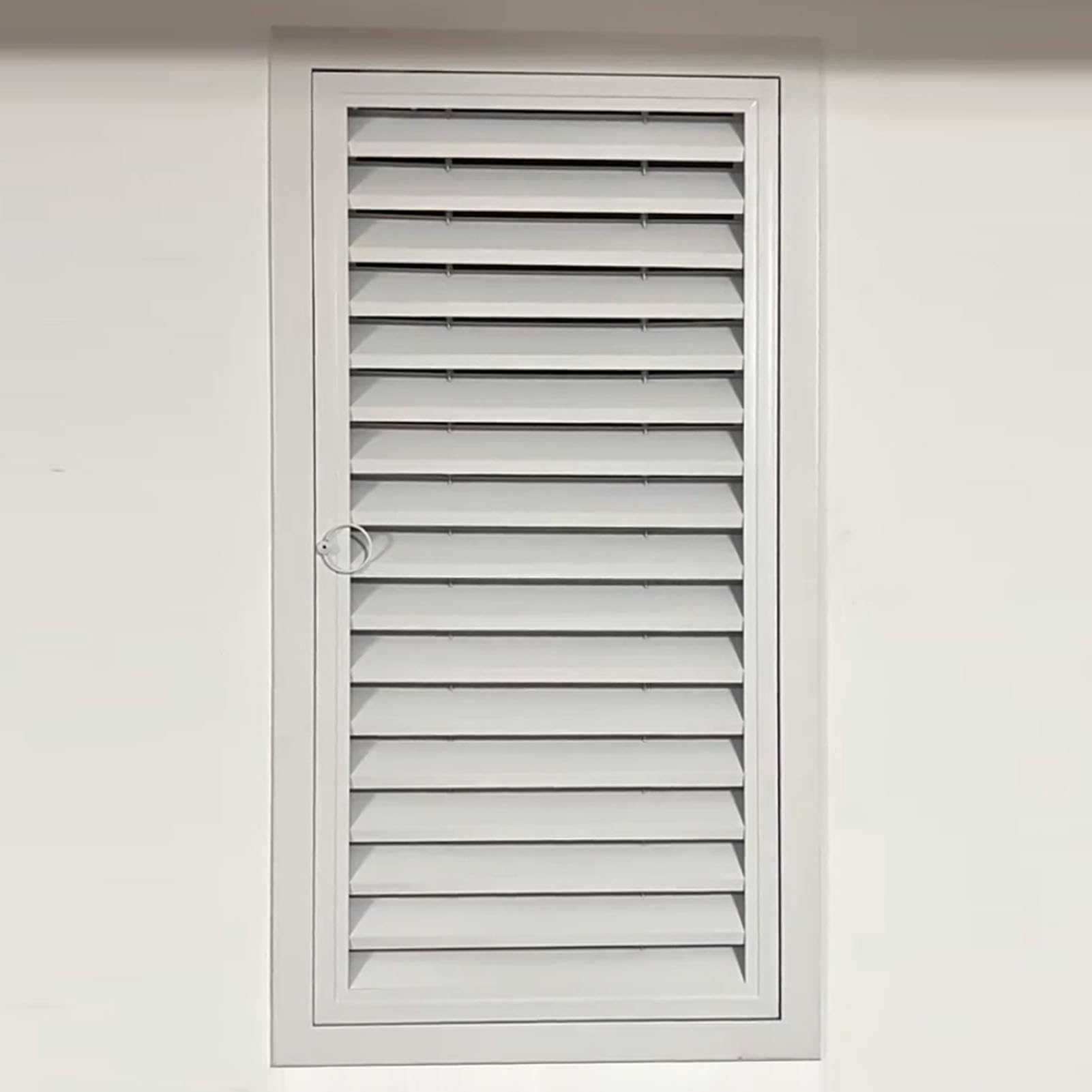 Porta di accesso con feritoie, pannello da parete con chiusura magnetica, per soffitte e interni, copertura resistente per un facile accesso e una migliore ventilazione