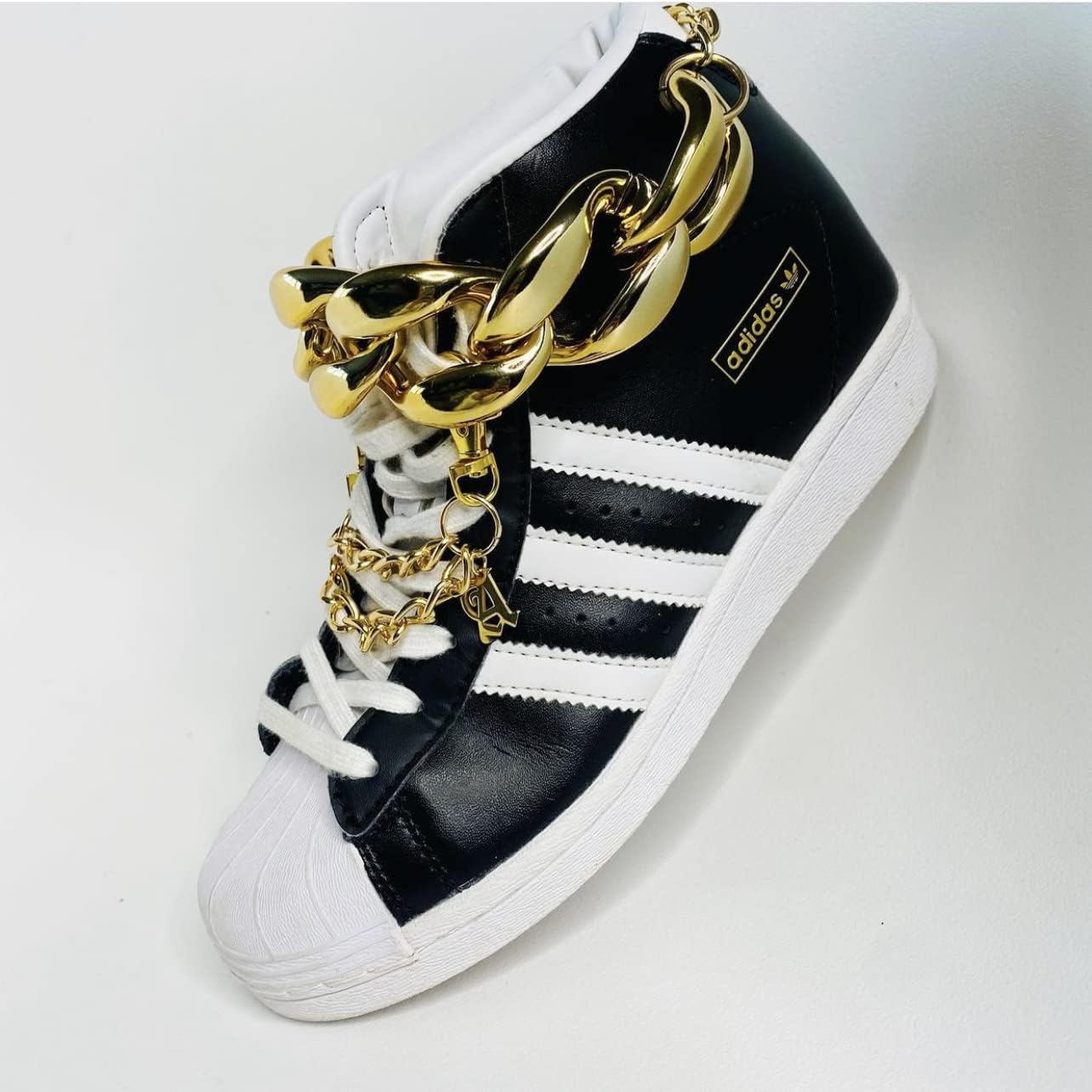 Shoelaces Chains Charm Shoe Decorations Hanging Clips Chain DIY Decorative Shoe Chainfor Sneakers Casual Shoe Chains Jewelry Anklets Lifetime Warranty (Gold Ordinary Style)