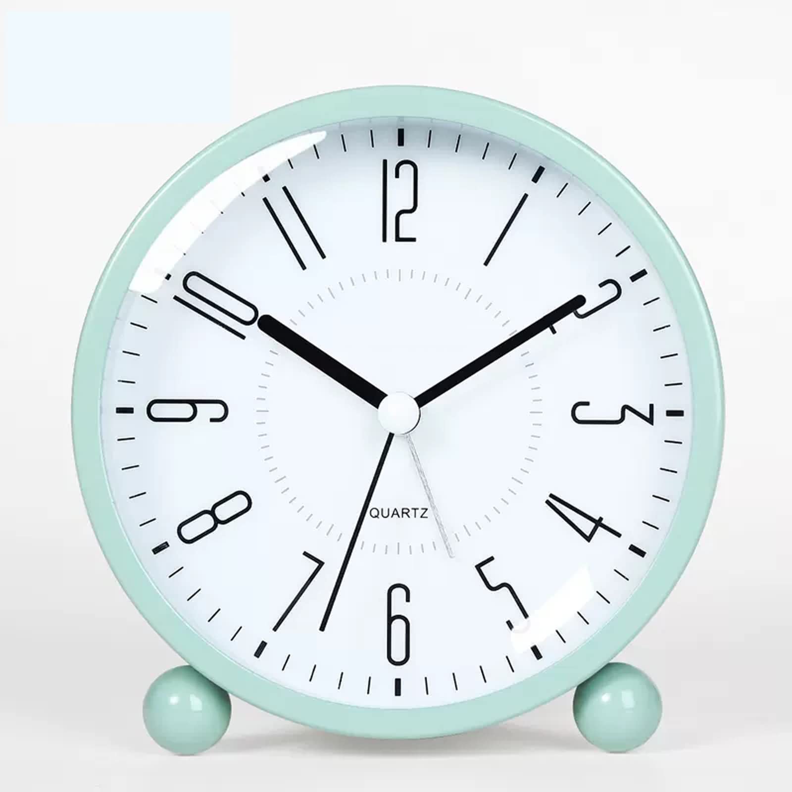 BMKGODN alarm clock， 4.5" Battery Operated Alarm Clock,Small Silent Bedside Desk Metal with Light Function(Green)
