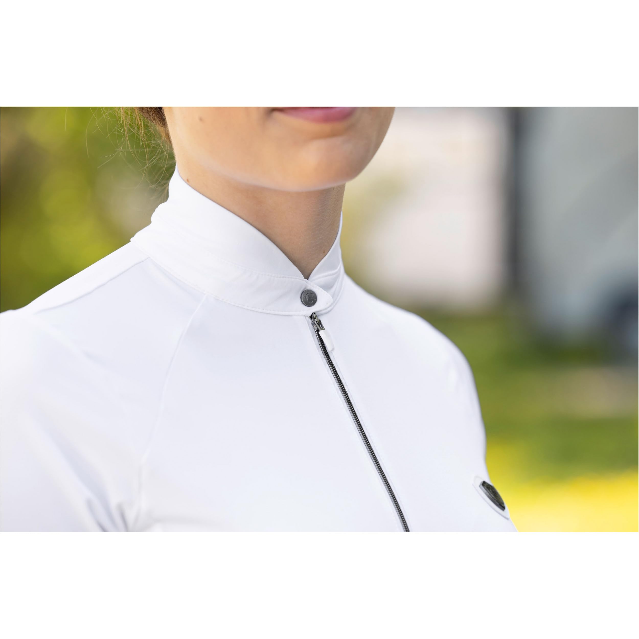 Covalliero - Damen Turniershirt Competition – Kurzarmshirt mit Stehkragen – Reitshirt aus Piquéstoff – Sportshirt mit tailliertem Schnitt – Reitbekleidung in Weiß