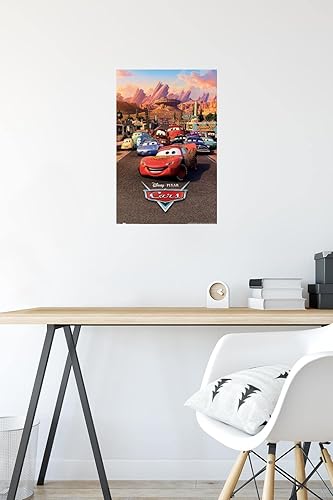 Vista 4 de Trends International Disney Pixar Cars - Póster de pared de una hoja, 14.725 x 22.375 pulgadas, versión premium sin marco