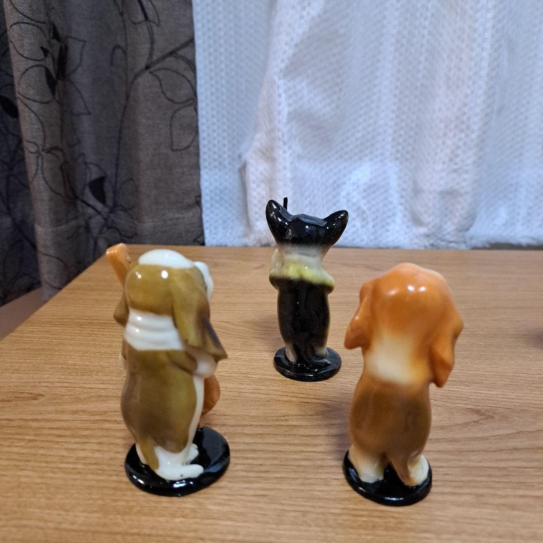 0437　犬 置物 オーケストラ オルゴール Amazon.co.jp: 置物 犬 オーケストラ12体 : ホーム＆キッチン