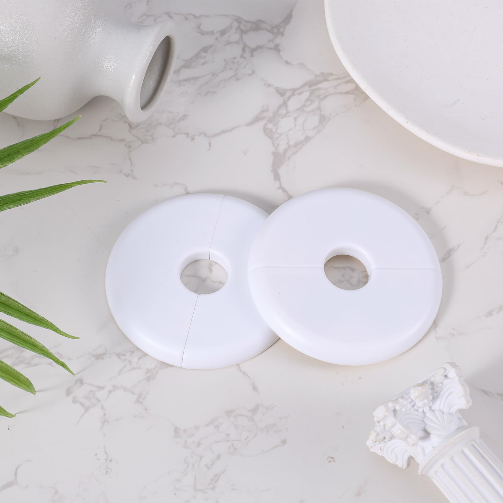 2uds Brida de Pared Dividida, Placa de Escudo Redonda de ABS Placas de Cubierta de Plomería para Accesorios de Decoración de Grifo de Tubería de 23mm de Diámetro (Blanco)
