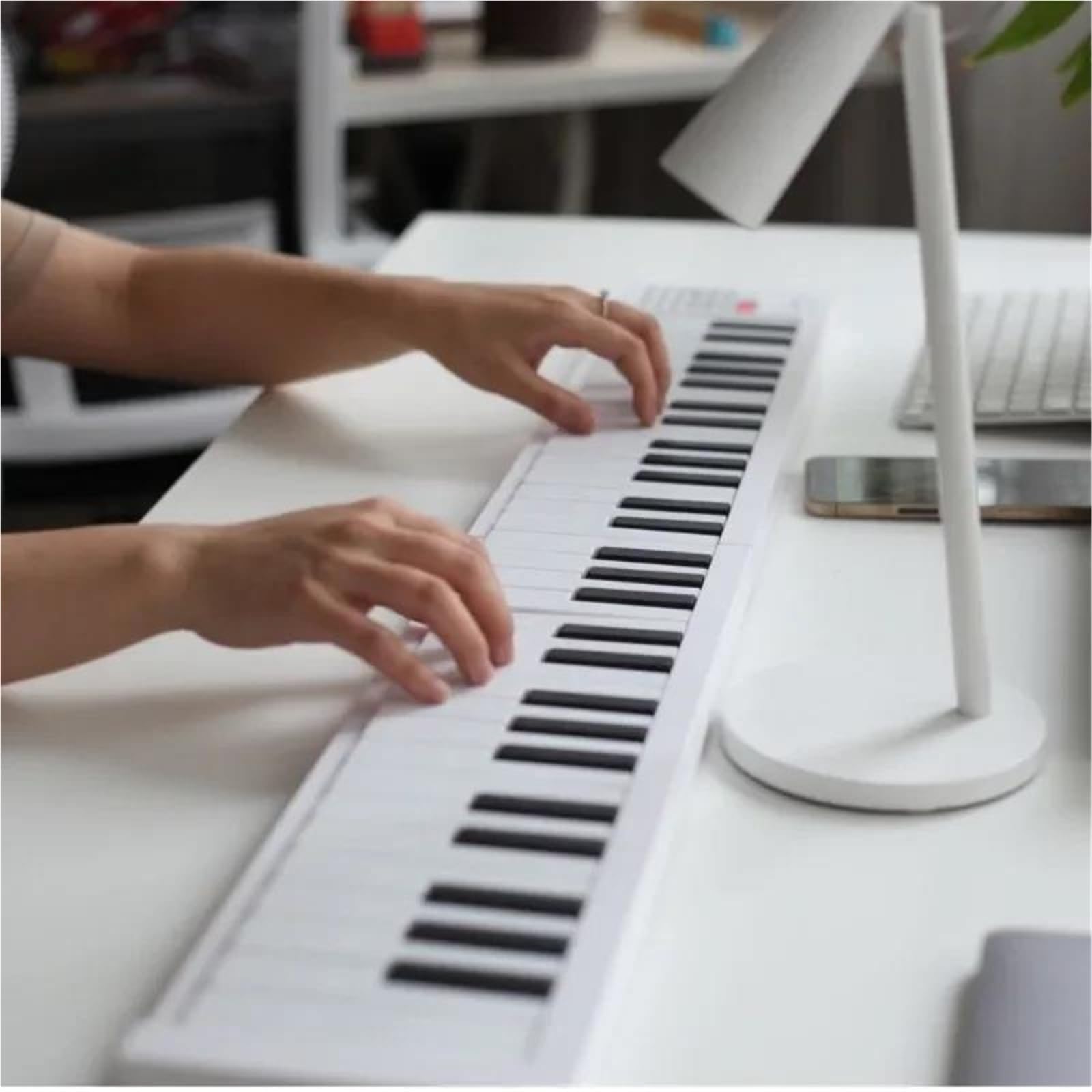 Pianino Elektroniczne Składane Pianino Elektryczne 61 Klawiszy Przenośny Syntezator Profesjonalna Klawiatura Do Występów(White)