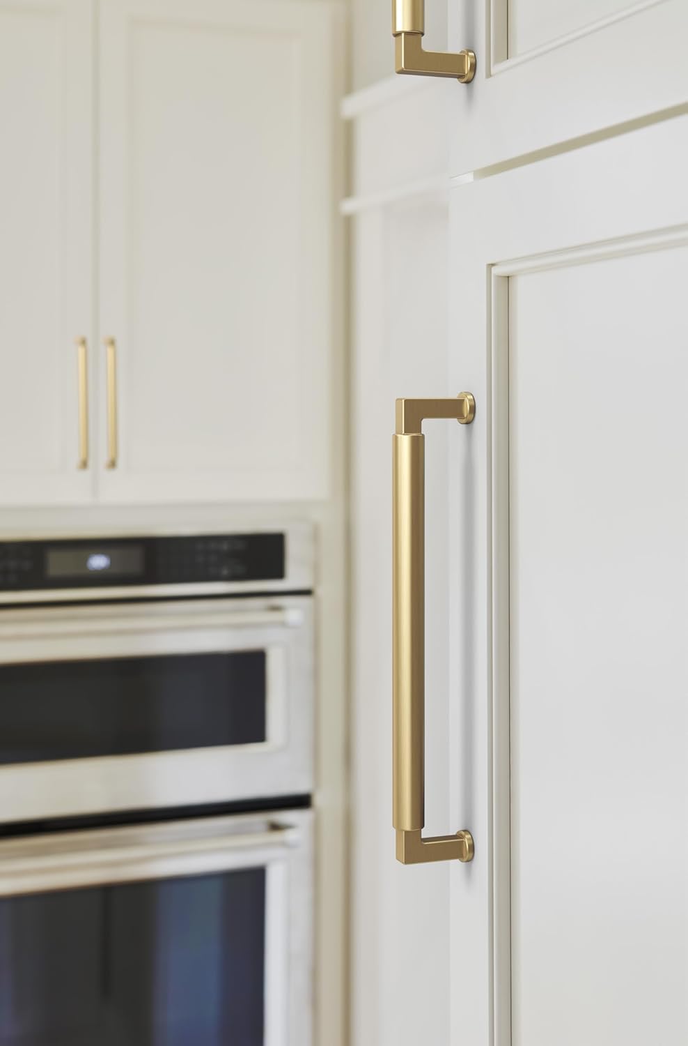 Amerock Balon 7-9/16 inch (192mm) Center-to-Center Champagne Bronze Cabinet Pull, BP37486CZ