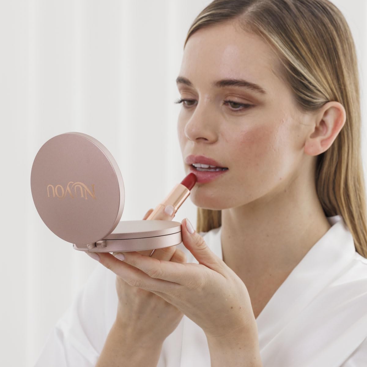 Jml Nu You Tri Fold Mirror With Magnification And Led Light