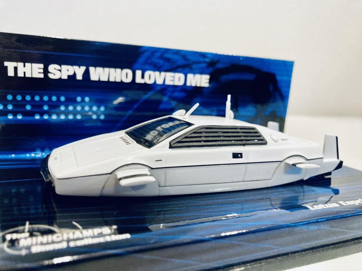 Amazon.co.jp: 1/43 Minichamps 007 Bond Collection Lotus Esprit S1 