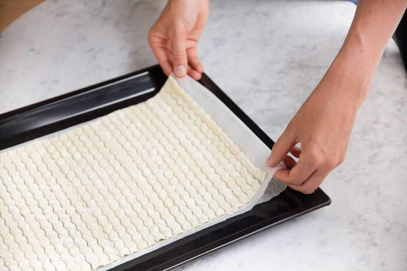 Betty Bossi Grissini Roller – Dough Cutter for Making Home-Made grissini, Pastry Sticks, Bread Sticks or Nibbles - Image 4